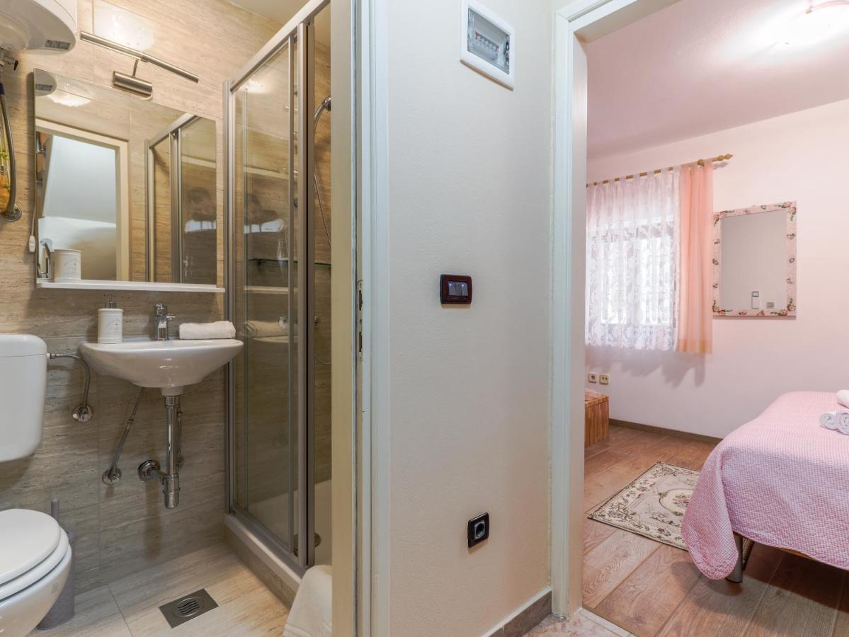 City Center 3 Bedroom Apartment Vrsar Exterior photo